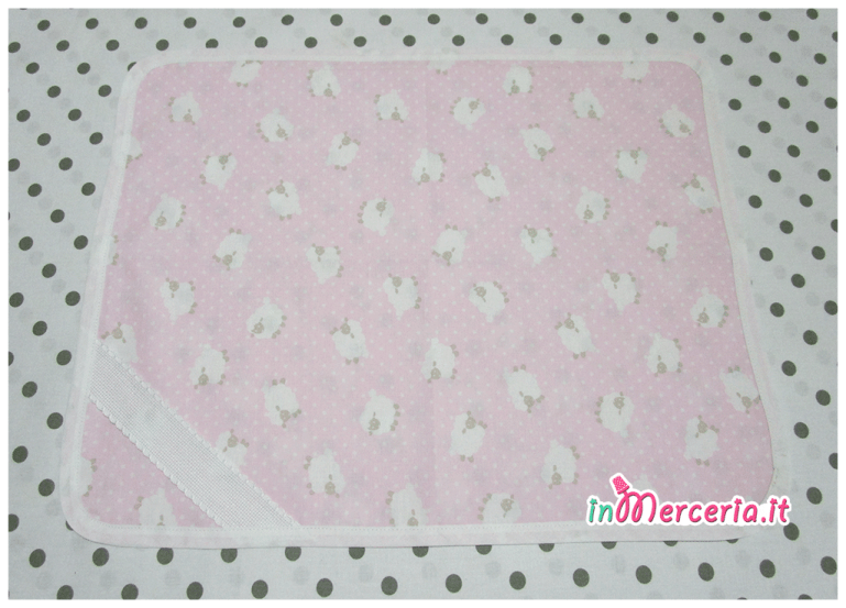 Set asilo pecorelle - Sacchetto, asciugamano, bavetta e tovaglietta