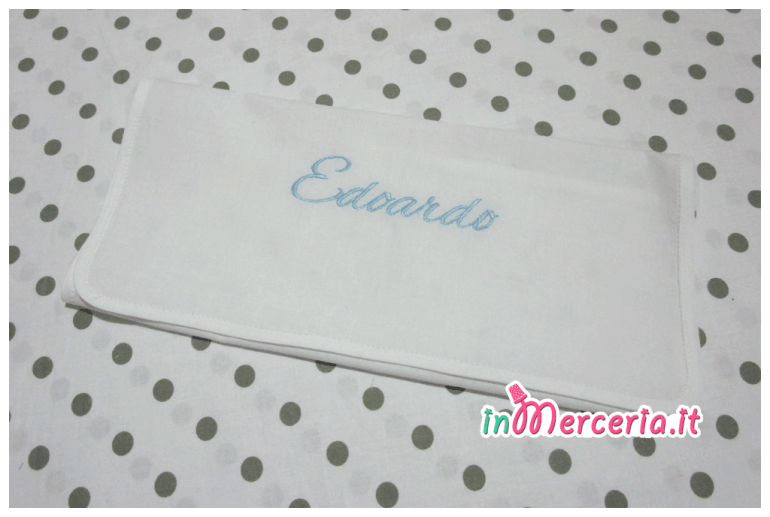 Asciugamani in cotone e bavetta bandana in lino per Matilde e Edoardo