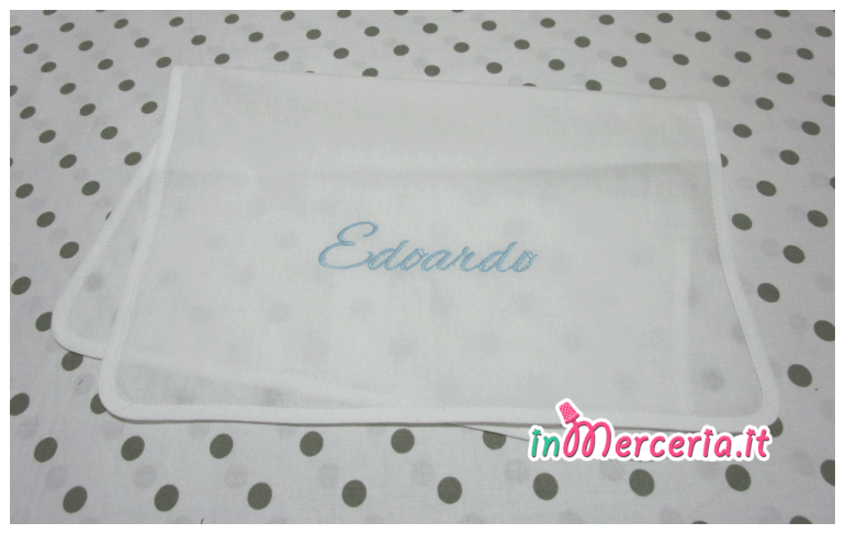 Asciugamani in cotone e bavetta bandana in lino per Matilde e Edoardo