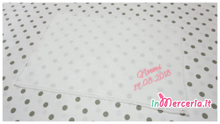 Asciugamano in lino con merletto per Noemi