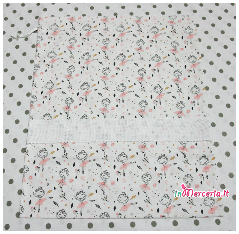 Sacchetto, bavetta bandana e bavaglia con ballerina Isadora