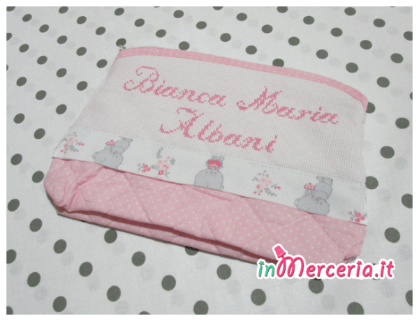 Bustina portaoggetti con orsetti per Maria Bianca