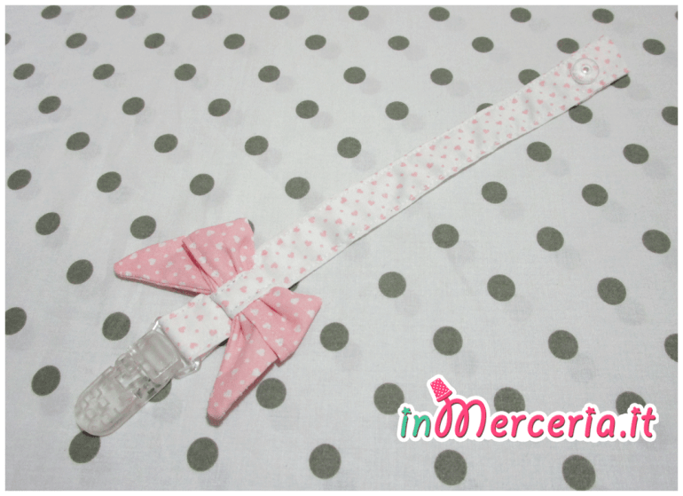 Clip portaciuccio e fascia capelli con cuoricini