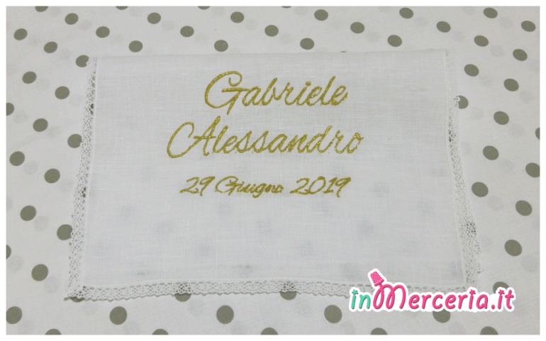 Bavaglino tunica e asciugamano battesimale in lino per Gabriele Alessandro