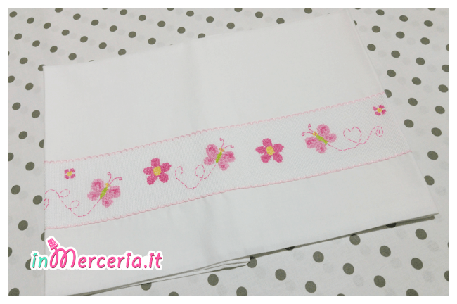 Set lenzuolino con farfalle e fiori