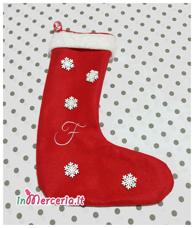 Calze della befana rosse con iniziali F