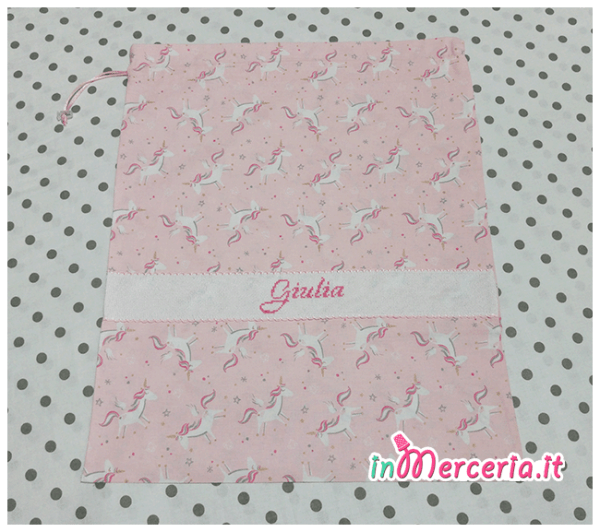 Sacchetto nascita e asilo rosa con unicorni per Giulia