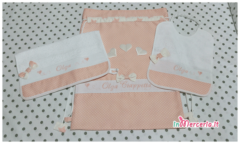 Set nascita e asilo - Copertina, lenzuolino, set asilo, sacchetto, bustine e etichette in aida per Olga
