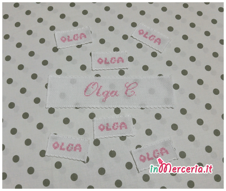 Set nascita e asilo - Copertina, lenzuolino, set asilo, sacchetto, bustine e etichette in aida per Olga