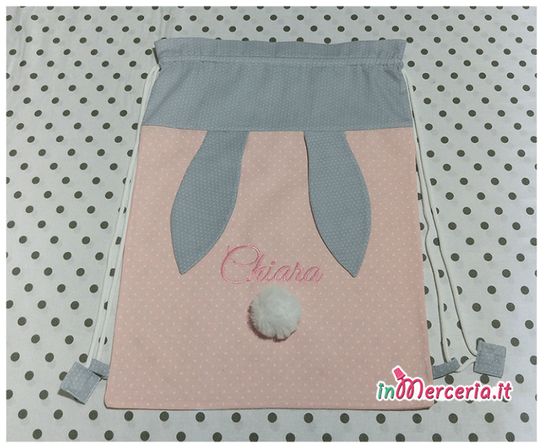 Set nascita - Sacco zaino, asciugamano battesimo e maglietta auto bimba a bordo per "Chiara"