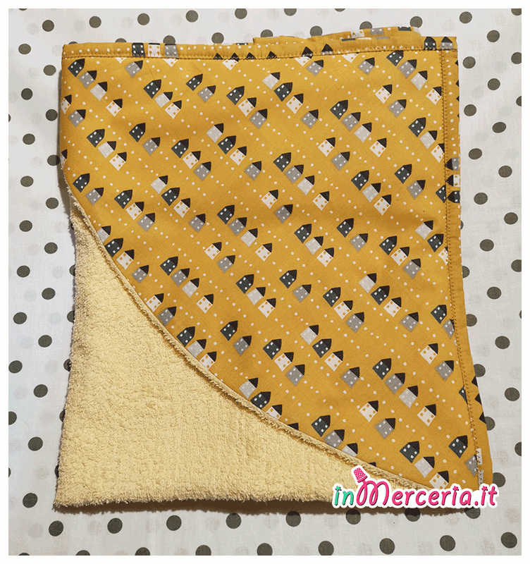 Accappatoio neonato con casette