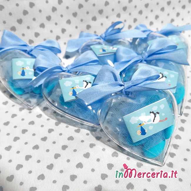 Bomboniera portaconfetti in cuore plexiglass celeste per Alessio