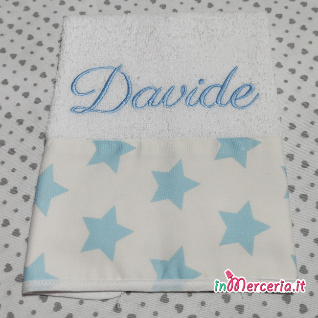 Set nascita - Lenzuolino, copertina, asciugamano e bavetta per Davide