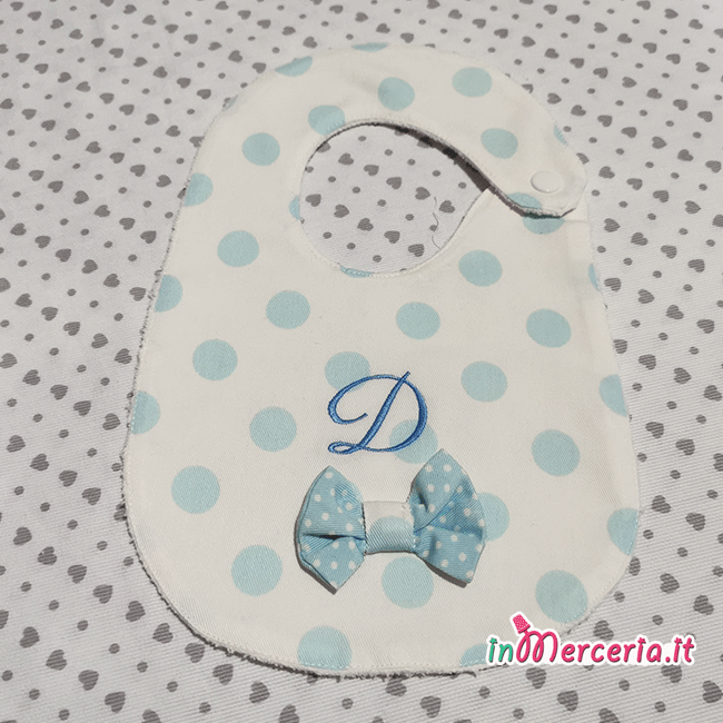 Set nascita - Lenzuolino, copertina, asciugamano e bavetta per Davide