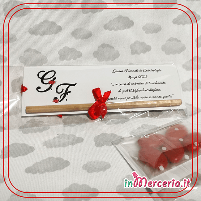 Segnalibro bomboniera laurea con iniziale e matita con iniziali